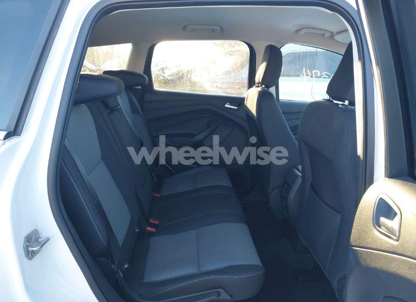 Photo 8 of 2019 Ford Escape SE (VIN 1FMCU9GD6KUC49716)