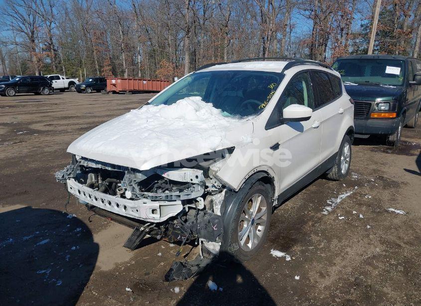 Photo 2 of 2017 Ford Escape SE (VIN 1FMCU9GD7HUA36508)