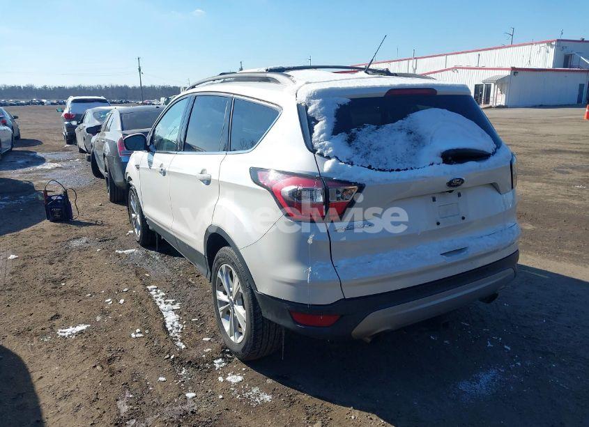 Photo 3 of 2017 Ford Escape SE (VIN 1FMCU9GD7HUA36508)