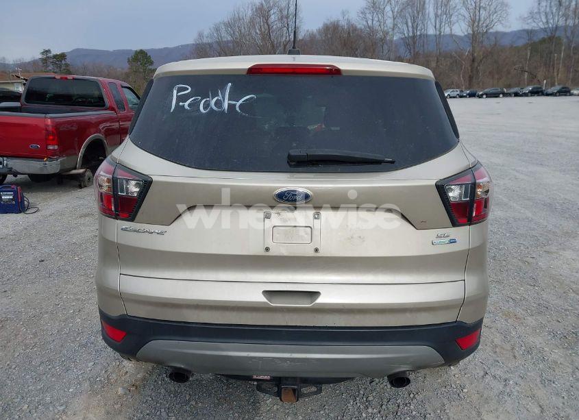 Photo 16 of 2017 Ford Escape SE (VIN 1FMCU9GD7HUA99589)