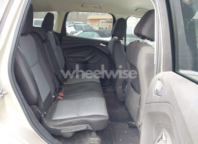 Photo 8 of 2017 Ford Escape SE (VIN 1FMCU9GD7HUA99589)