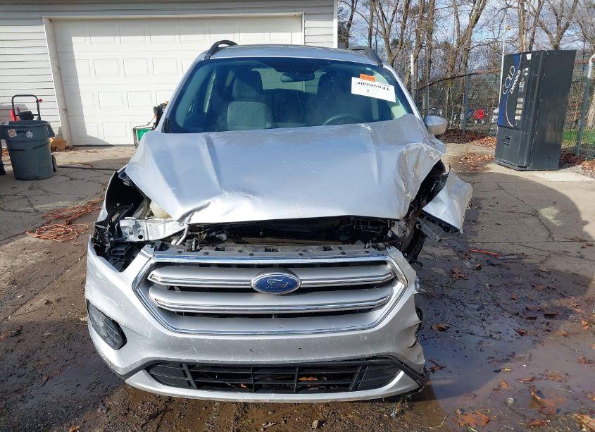 Photo 13 of 2017 Ford Escape SE (VIN 1FMCU9GD7HUB90619)