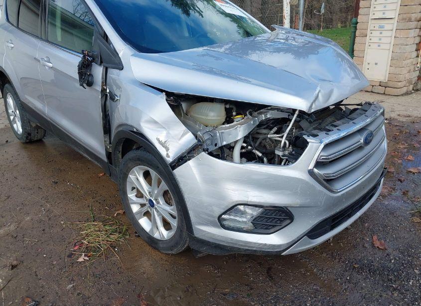 Photo 18 of 2017 Ford Escape SE (VIN 1FMCU9GD7HUB90619)