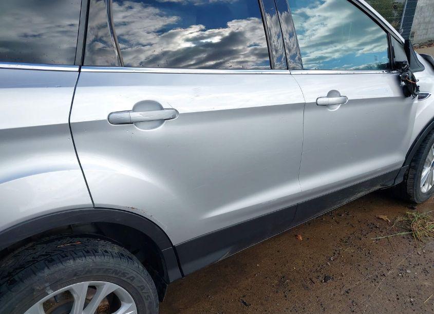 Photo 19 of 2017 Ford Escape SE (VIN 1FMCU9GD7HUB90619)