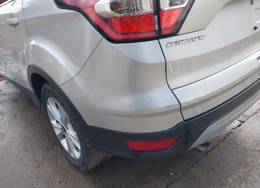 Photo 21 of 2017 Ford Escape SE (VIN 1FMCU9GD7HUB90619)