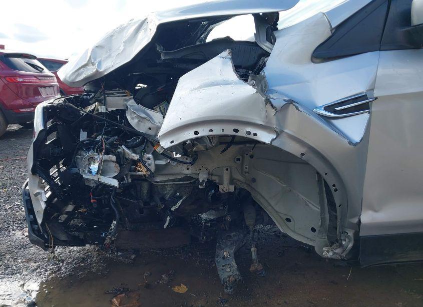 Photo 22 of 2017 Ford Escape SE (VIN 1FMCU9GD7HUB90619)