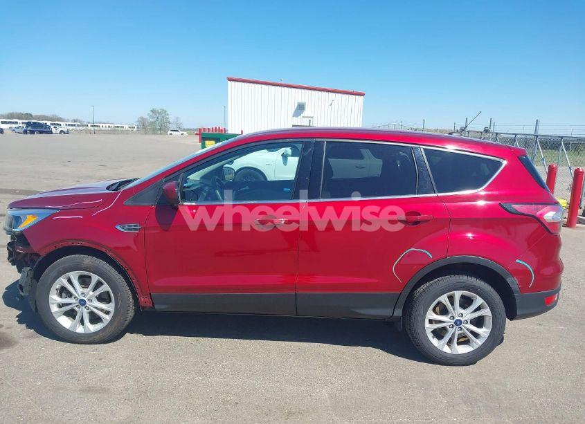 Photo 14 of 2017 Ford Escape SE (VIN 1FMCU9GD7HUC01652)