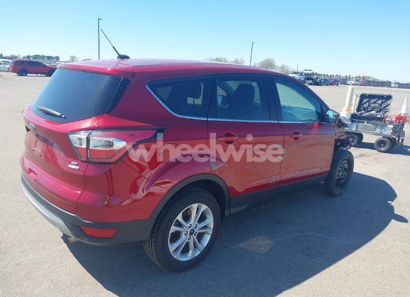 Photo 4 of 2017 Ford Escape SE (VIN 1FMCU9GD7HUC01652)
