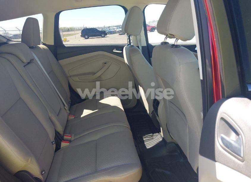 Photo 8 of 2017 Ford Escape SE (VIN 1FMCU9GD7HUC01652)