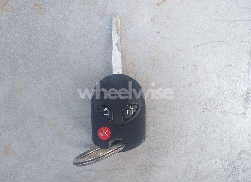 Photo 11 of 2017 Ford Escape SE (VIN 1FMCU9GD7HUC20802)