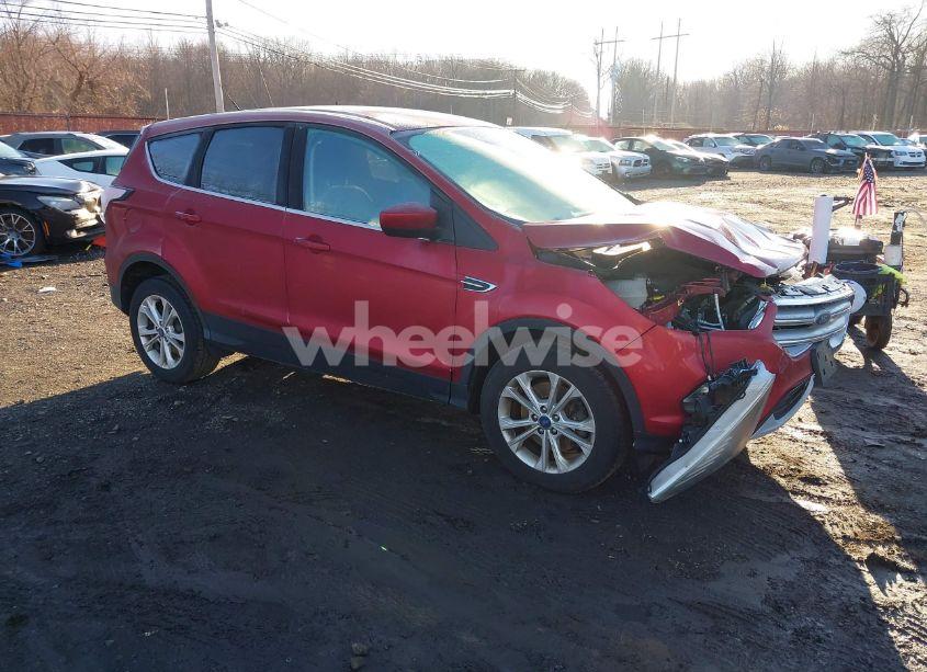 2017 Ford Escape SE (VIN 1FMCU9GD7HUC58417) main photo