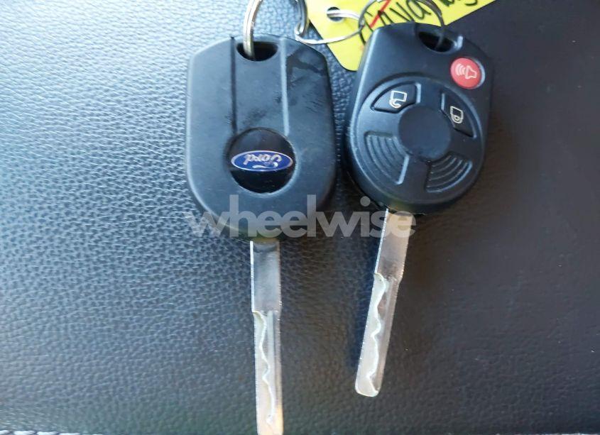 Photo 11 of 2017 Ford Escape SE (VIN 1FMCU9GD7HUC58417)