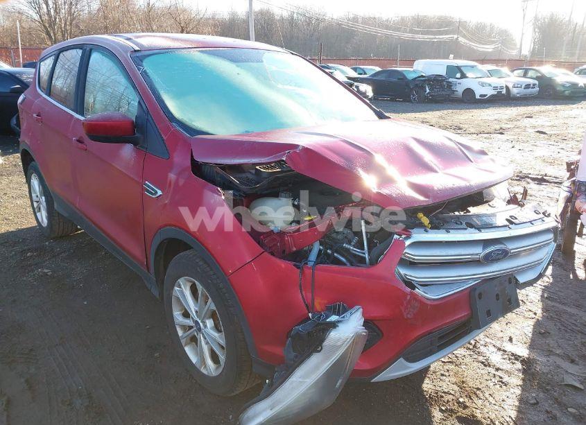 Photo 17 of 2017 Ford Escape SE (VIN 1FMCU9GD7HUC58417)