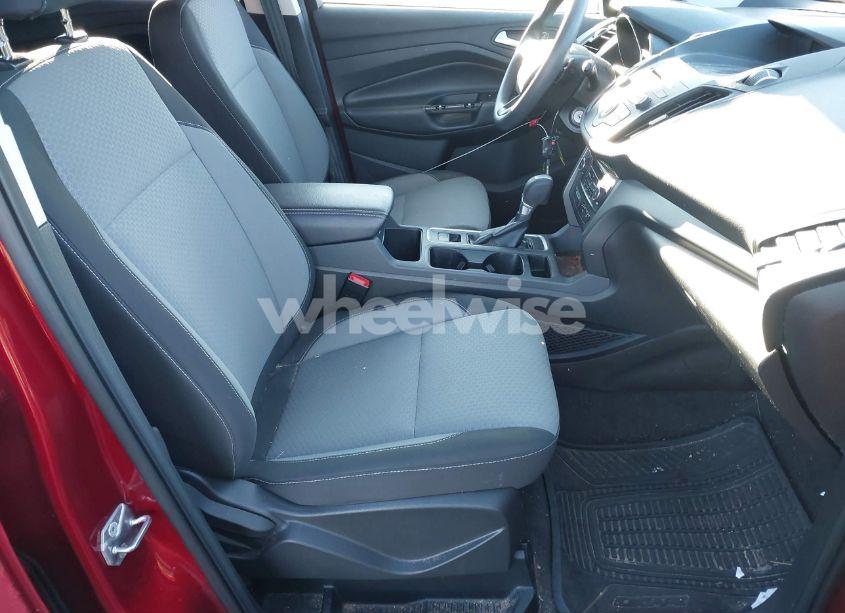 Photo 5 of 2017 Ford Escape SE (VIN 1FMCU9GD7HUC58417)