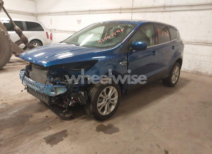 Photo 2 of 2017 Ford Escape SE (VIN 1FMCU9GD7HUC66808)