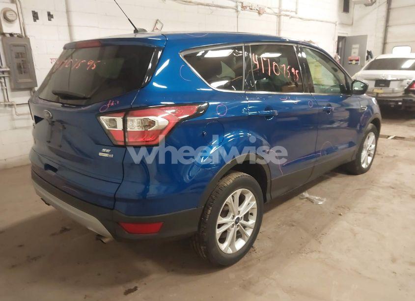 Photo 4 of 2017 Ford Escape SE (VIN 1FMCU9GD7HUC66808)