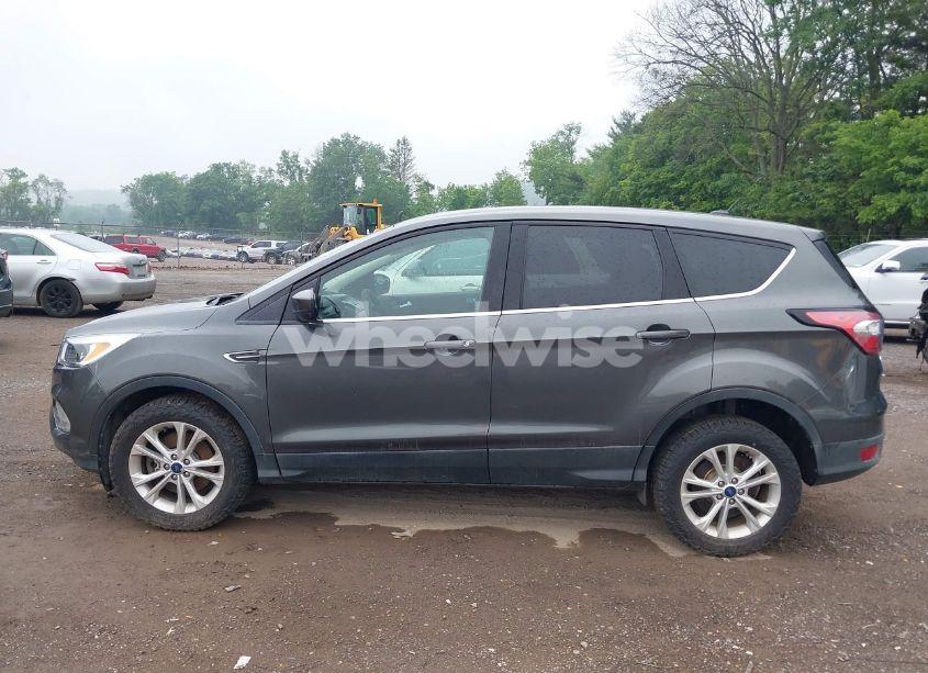 Photo 14 of 2017 Ford Escape SE (VIN 1FMCU9GD7HUD07020)