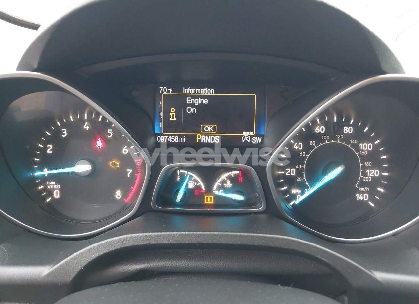 Photo 7 of 2017 Ford Escape SE (VIN 1FMCU9GD7HUD07020)