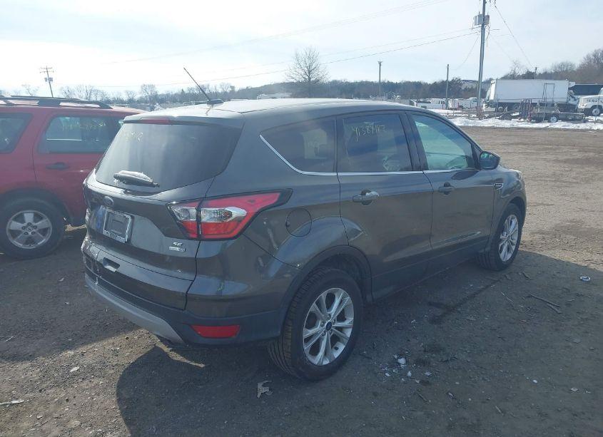 Photo 4 of 2017 Ford Escape SE (VIN 1FMCU9GD7HUD49509)