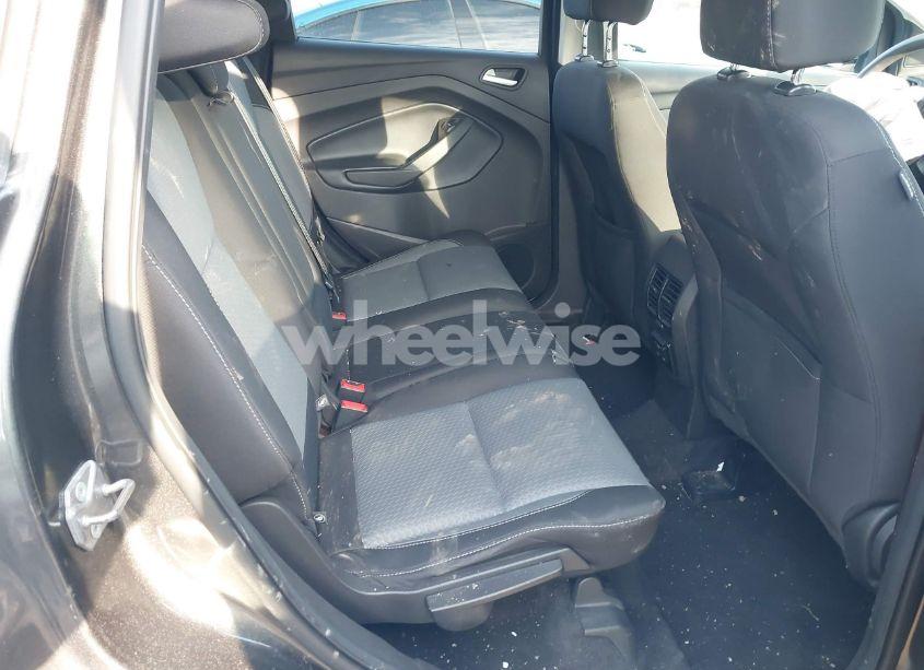 Photo 8 of 2017 Ford Escape SE (VIN 1FMCU9GD7HUD55892)