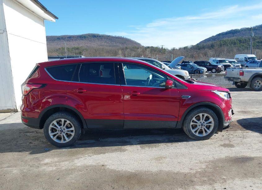 Photo 14 of 2017 Ford Escape SE (VIN 1FMCU9GD7HUE67964)
