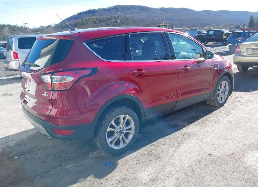 Photo 4 of 2017 Ford Escape SE (VIN 1FMCU9GD7HUE67964)