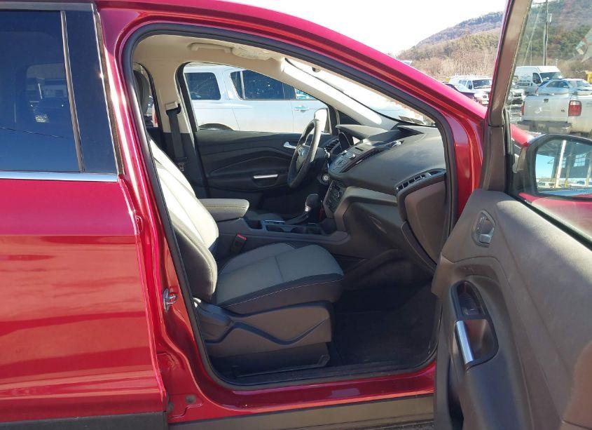 Photo 5 of 2017 Ford Escape SE (VIN 1FMCU9GD7HUE67964)