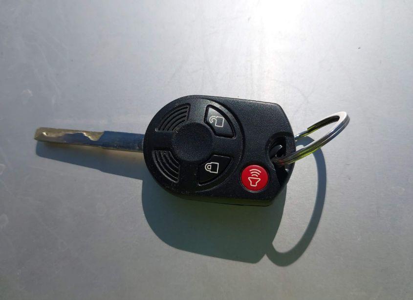 Photo 11 of 2018 Ford Escape SE (VIN 1FMCU9GD7JUA09718)