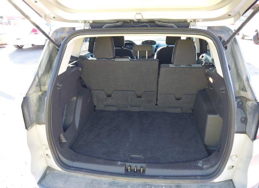 Photo 17 of 2018 Ford Escape SE (VIN 1FMCU9GD7JUA09718)