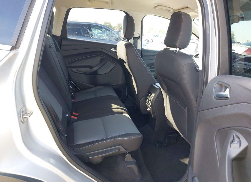 Photo 8 of 2018 Ford Escape SE (VIN 1FMCU9GD7JUA09718)