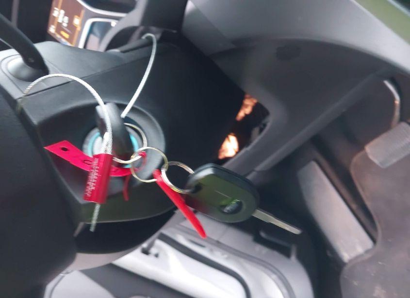 Photo 11 of 2018 Ford Escape SE (VIN 1FMCU9GD7JUA32688)