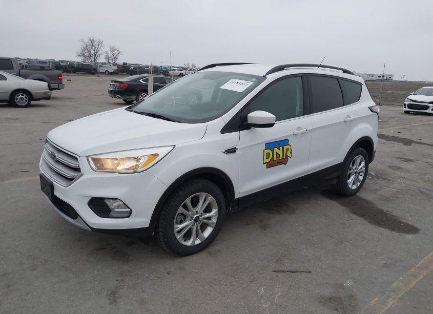 Photo 2 of 2018 Ford Escape SE (VIN 1FMCU9GD7JUA32688)