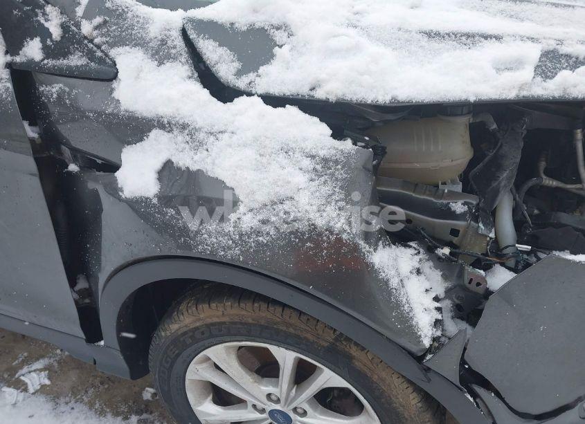 Photo 19 of 2018 Ford Escape SE (VIN 1FMCU9GD7JUA87190)