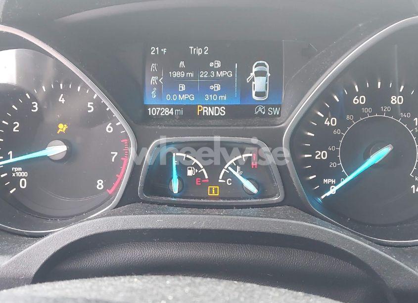 Photo 7 of 2018 Ford Escape SE (VIN 1FMCU9GD7JUA87190)