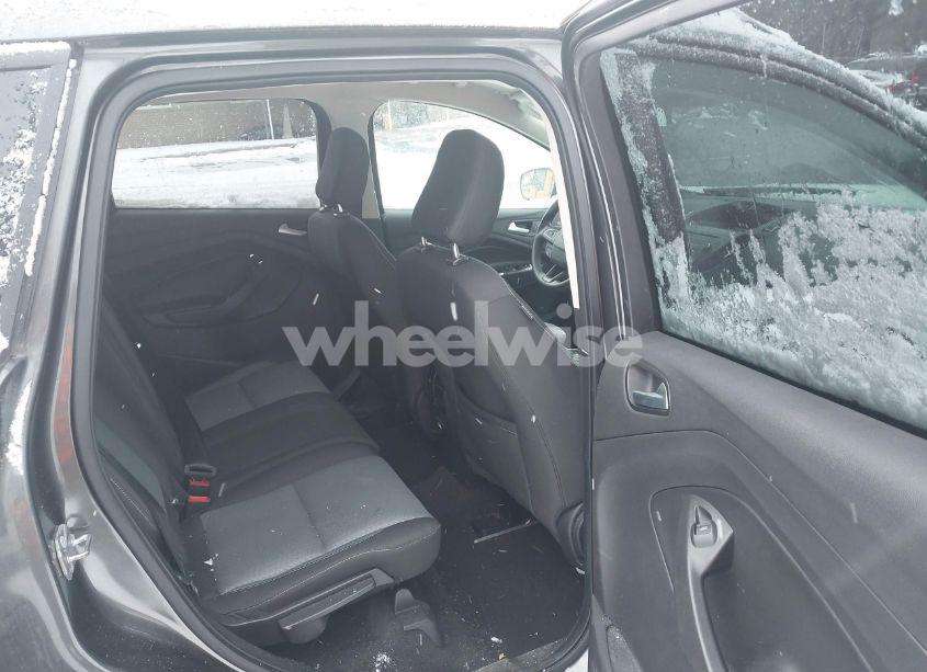 Photo 8 of 2018 Ford Escape SE (VIN 1FMCU9GD7JUA87190)