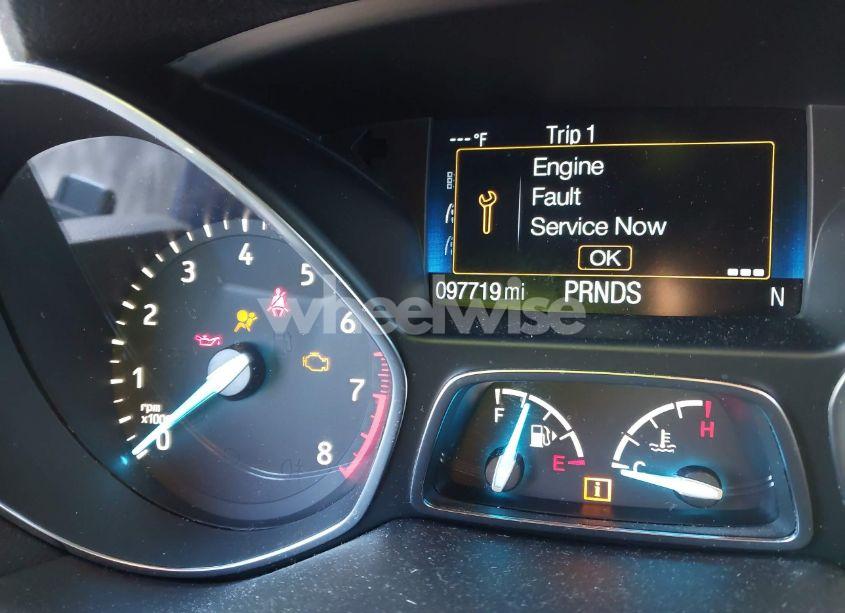 Photo 7 of 2018 Ford Escape SE (VIN 1FMCU9GD7JUA98769)