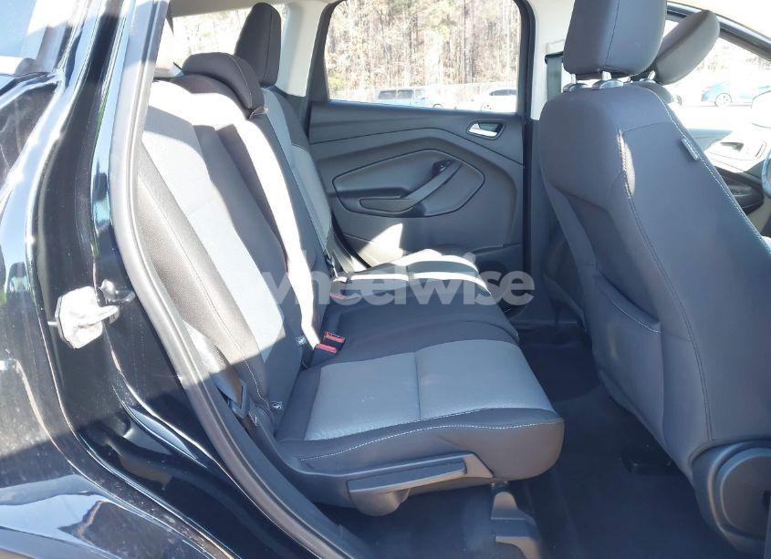 Photo 8 of 2018 Ford Escape SE (VIN 1FMCU9GD7JUA98769)