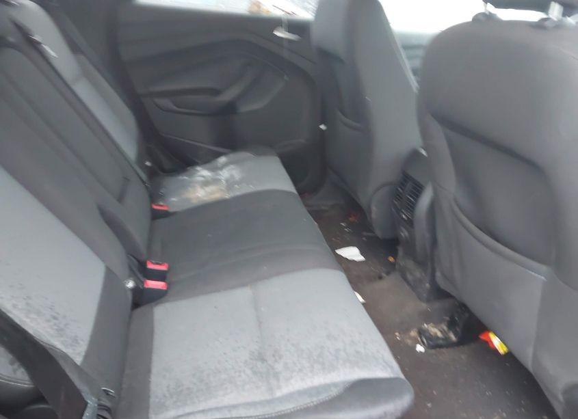 Photo 8 of 2018 Ford Escape SE (VIN 1FMCU9GD7JUB38445)