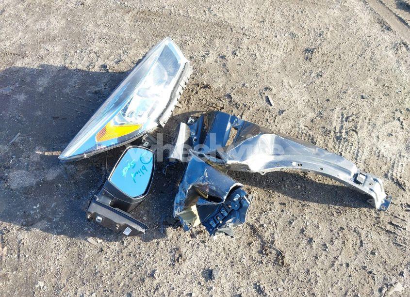 Photo 12 of 2018 Ford Escape SE (VIN 1FMCU9GD7JUB76127)