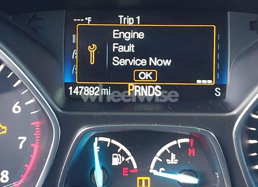 Photo 16 of 2018 Ford Escape SE (VIN 1FMCU9GD7JUB76127)