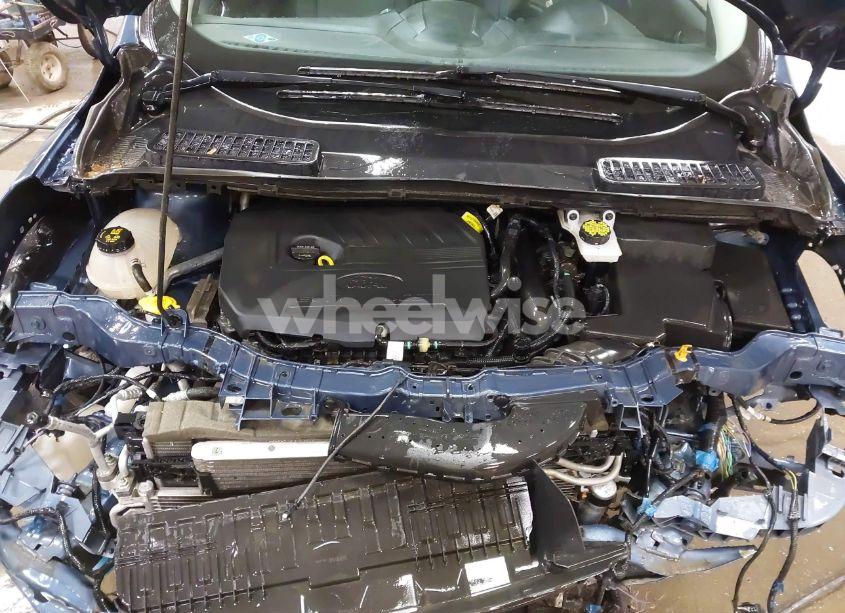 Photo 10 of 2018 Ford Escape SE (VIN 1FMCU9GD7JUB92277)