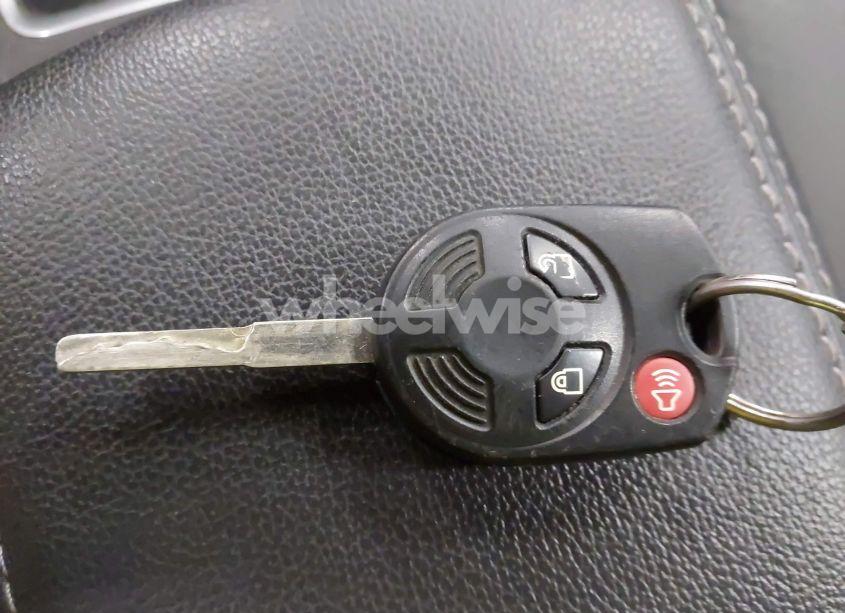 Photo 11 of 2018 Ford Escape SE (VIN 1FMCU9GD7JUB92277)