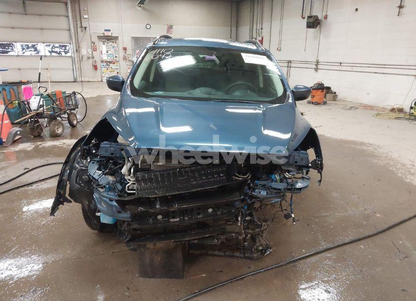 Photo 13 of 2018 Ford Escape SE (VIN 1FMCU9GD7JUB92277)