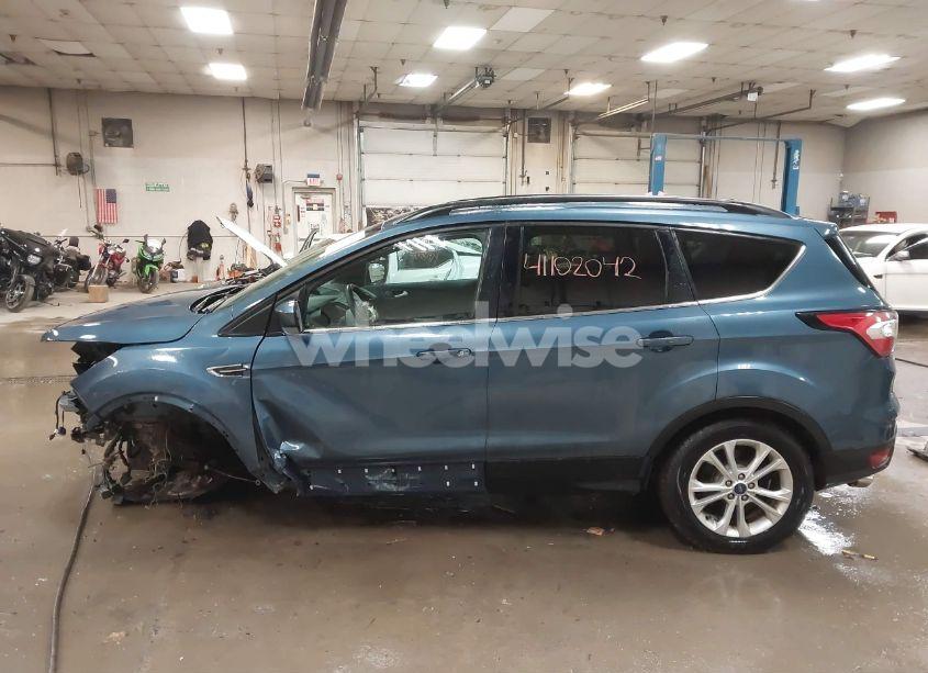 Photo 15 of 2018 Ford Escape SE (VIN 1FMCU9GD7JUB92277)