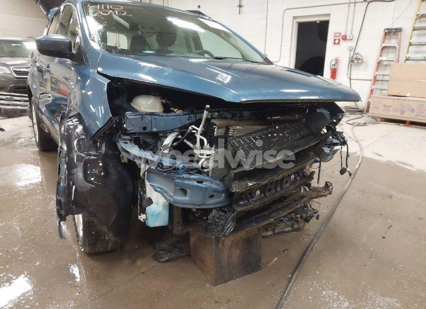 Photo 18 of 2018 Ford Escape SE (VIN 1FMCU9GD7JUB92277)