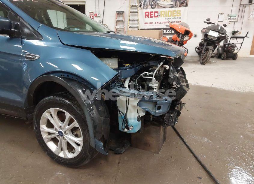 Photo 19 of 2018 Ford Escape SE (VIN 1FMCU9GD7JUB92277)