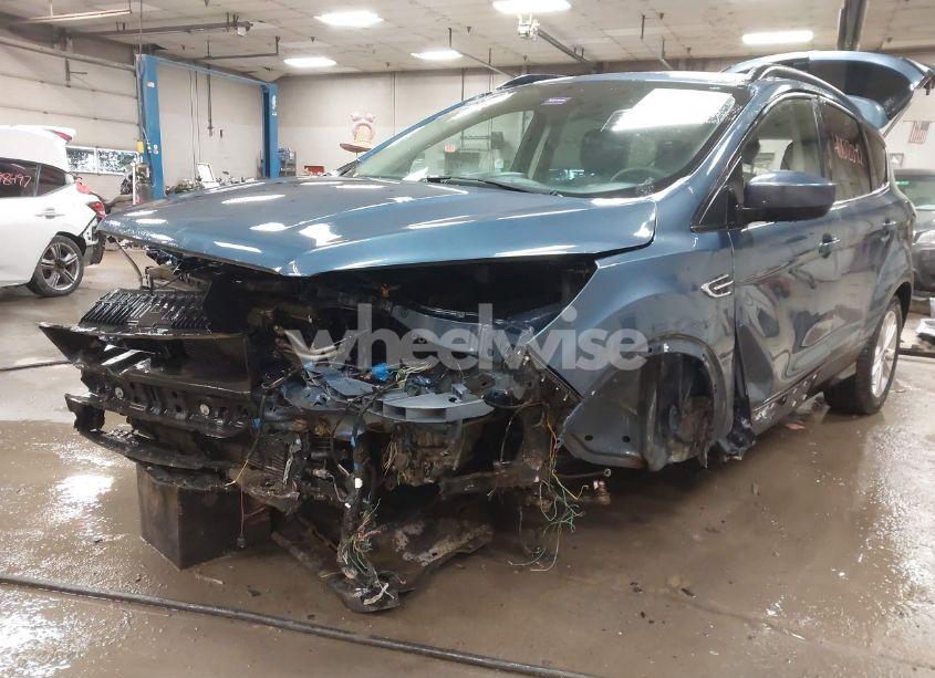 Photo 6 of 2018 Ford Escape SE (VIN 1FMCU9GD7JUB92277)