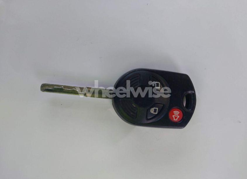 Photo 11 of 2018 Ford Escape SE (VIN 1FMCU9GD7JUB94725)