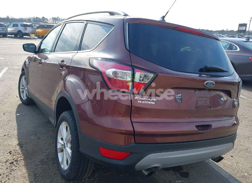 Photo 3 of 2018 Ford Escape SE (VIN 1FMCU9GD7JUB94725)
