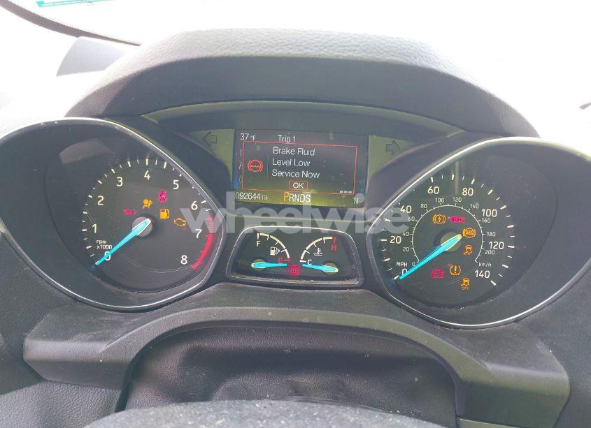 Photo 7 of 2018 Ford Escape SE (VIN 1FMCU9GD7JUB94725)